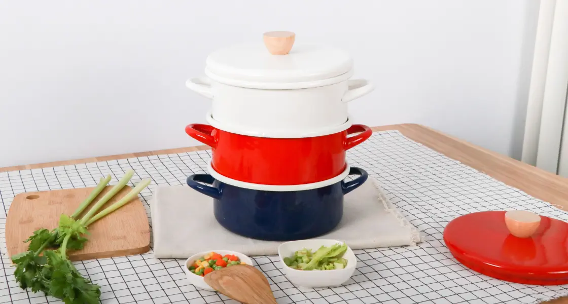 Garnki ceramiczne: czy są zdrowe? Wady, zalety i rodzaje powłok